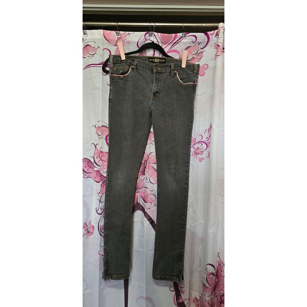Womens Vintage SB Size 9 with Zippered Heart Pockets and Ankles with Pink Trim